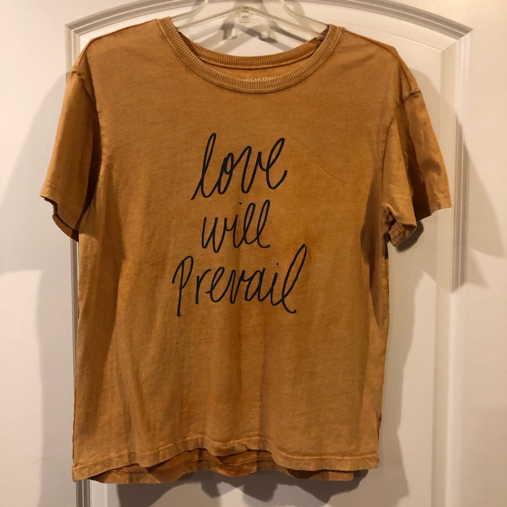 AEO women’s t shirt, size small.